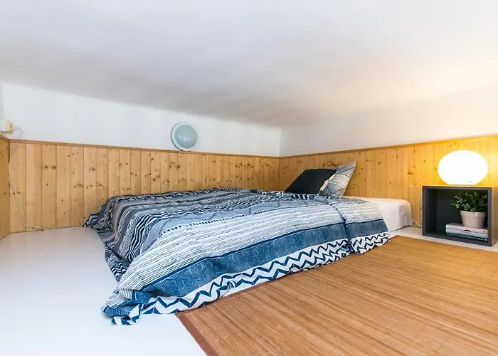 Lublanska 48 * Prague