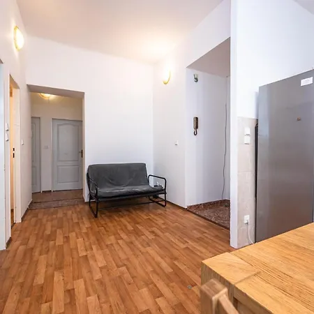 Appartement Lublanska 48